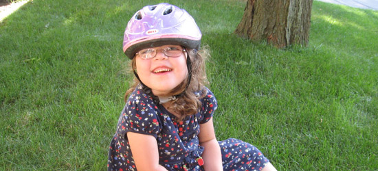Medical_Vision Girl with glasses