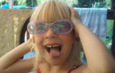 SCHOOLSECT-MENTAL-HEALTH Girl with sunglasses